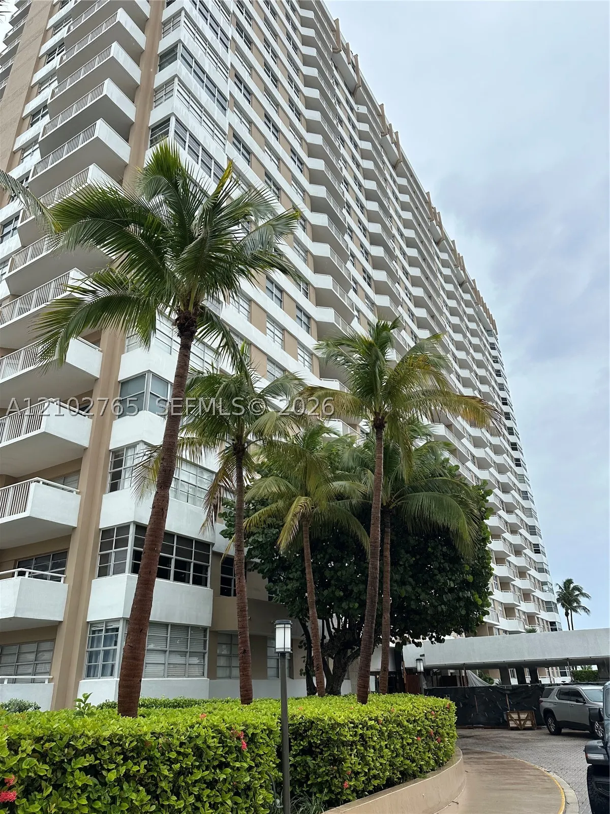 1950 S Ocean Dr #5F