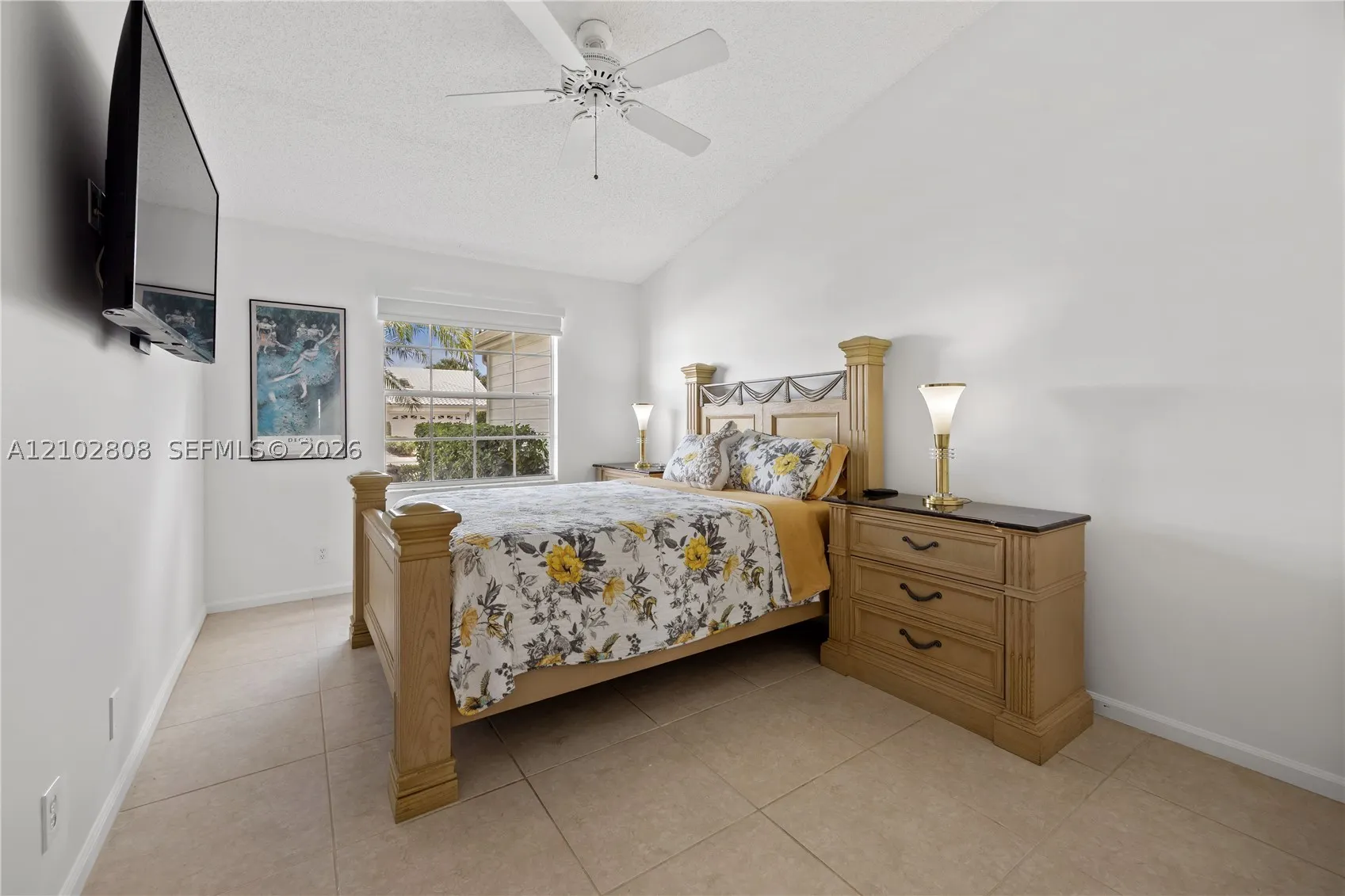 8962 SE Riverfront Ter