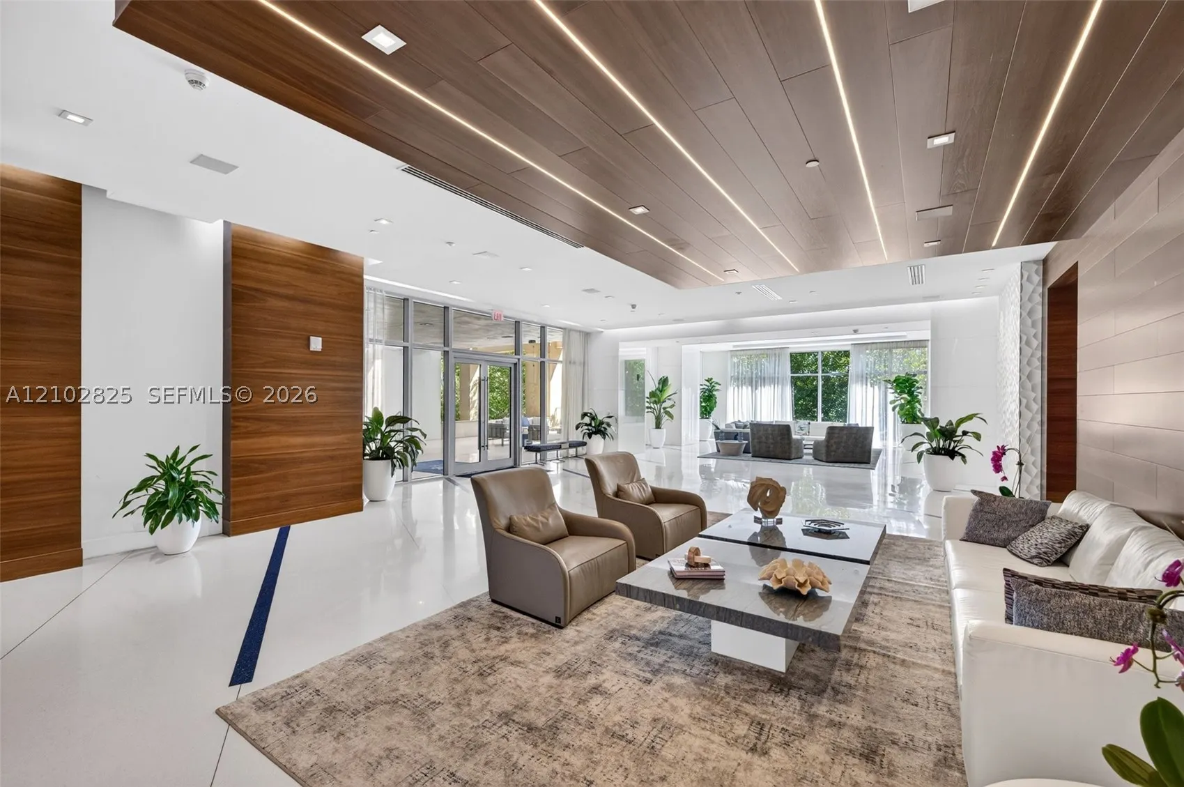 330 Sunny Isles Blvd #5-807