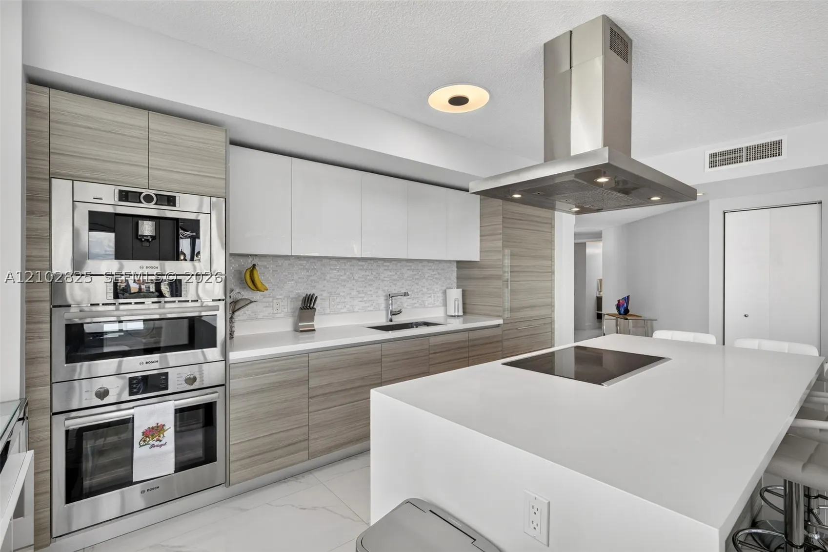 330 Sunny Isles Blvd #5-807