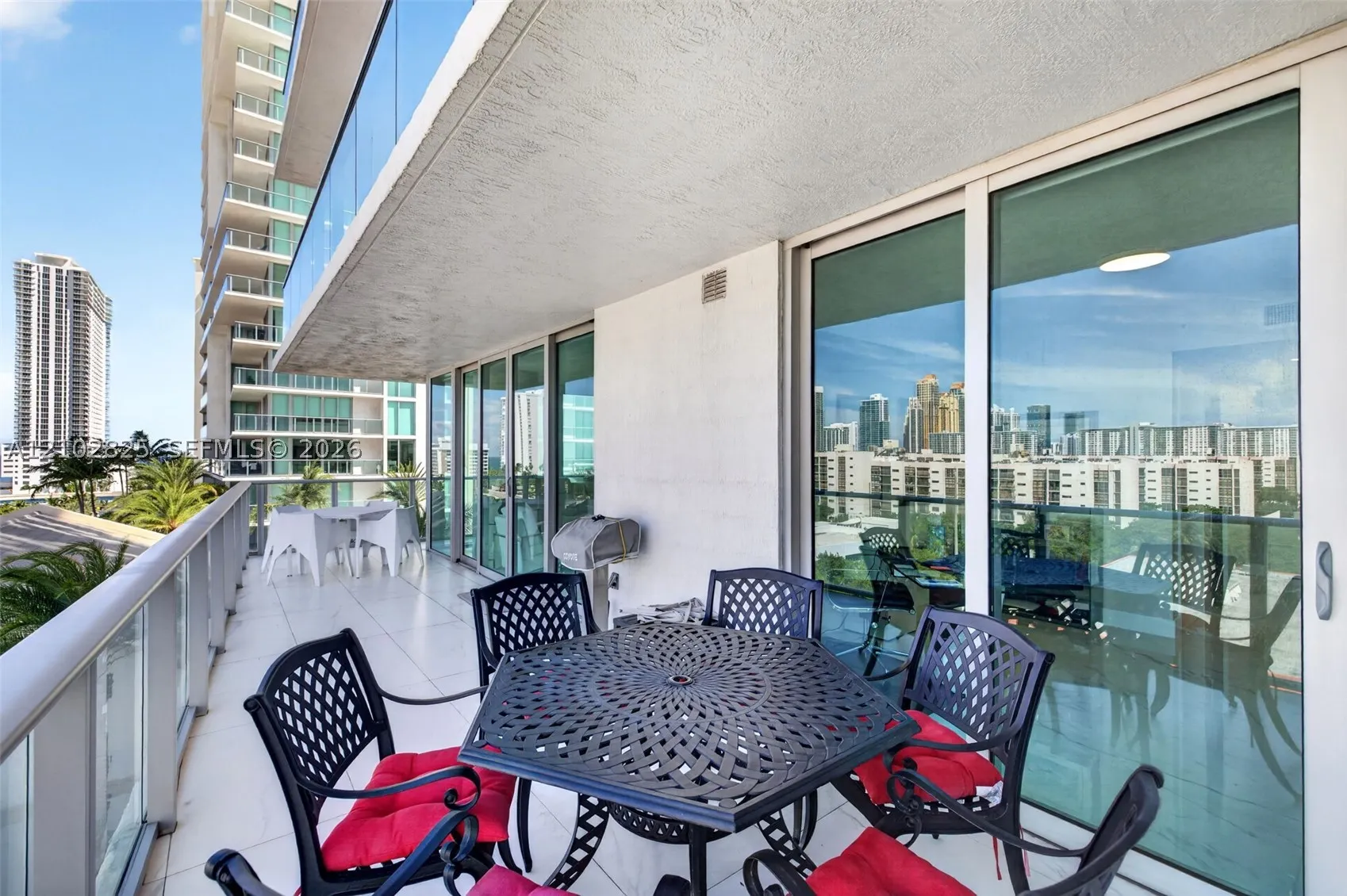 330 Sunny Isles Blvd #5-807