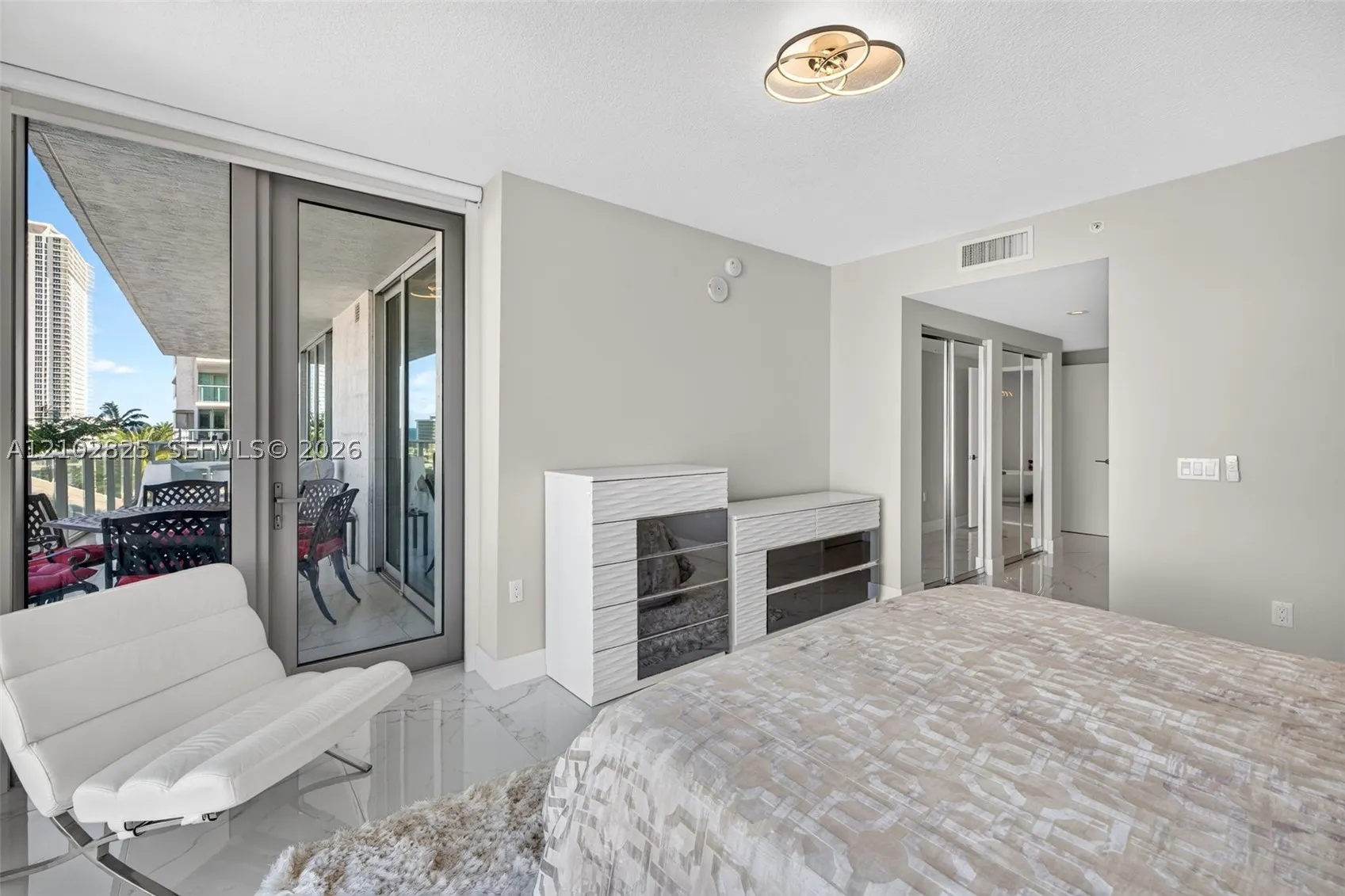 330 Sunny Isles Blvd #5-807