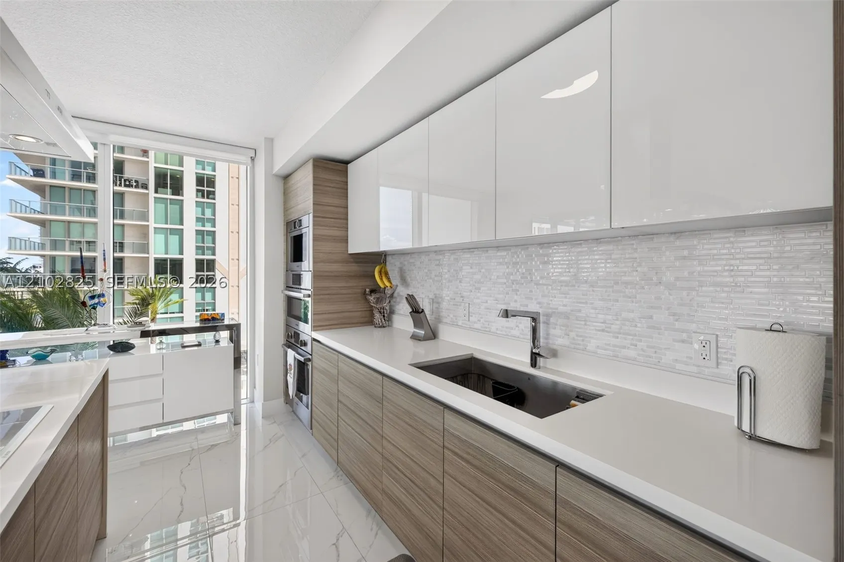 330 Sunny Isles Blvd #5-807