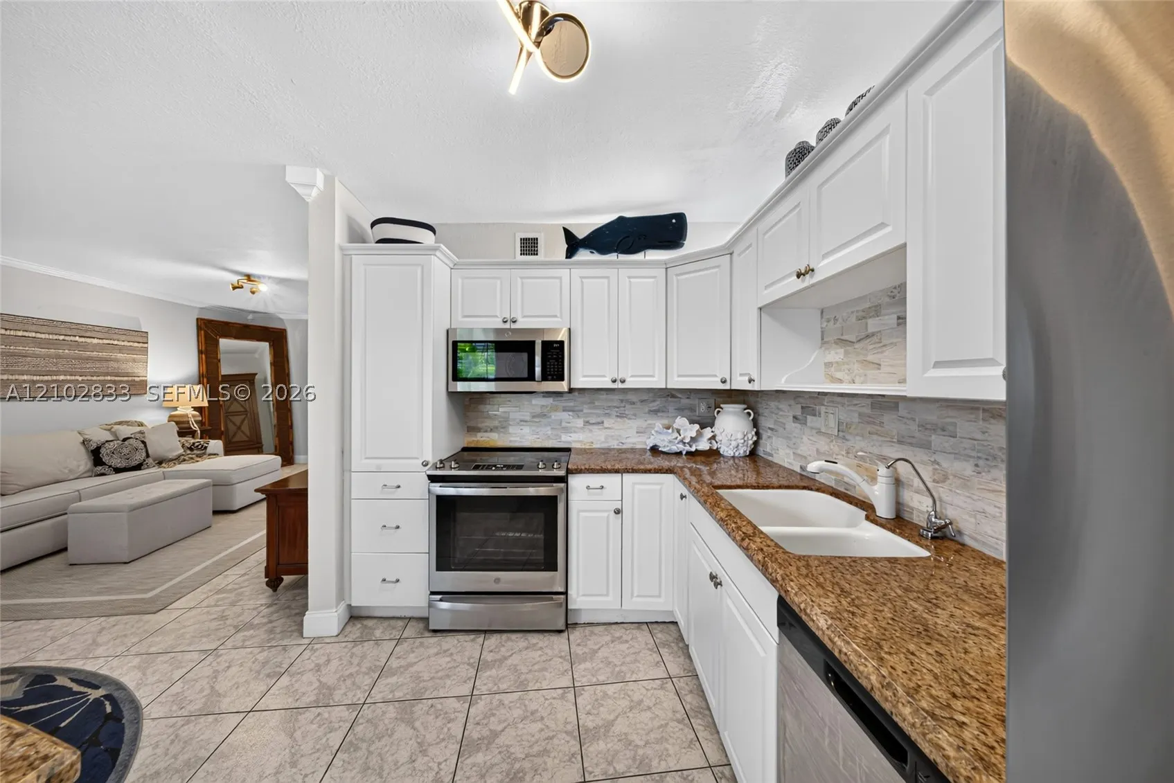 3127 S Ocean Dr #121