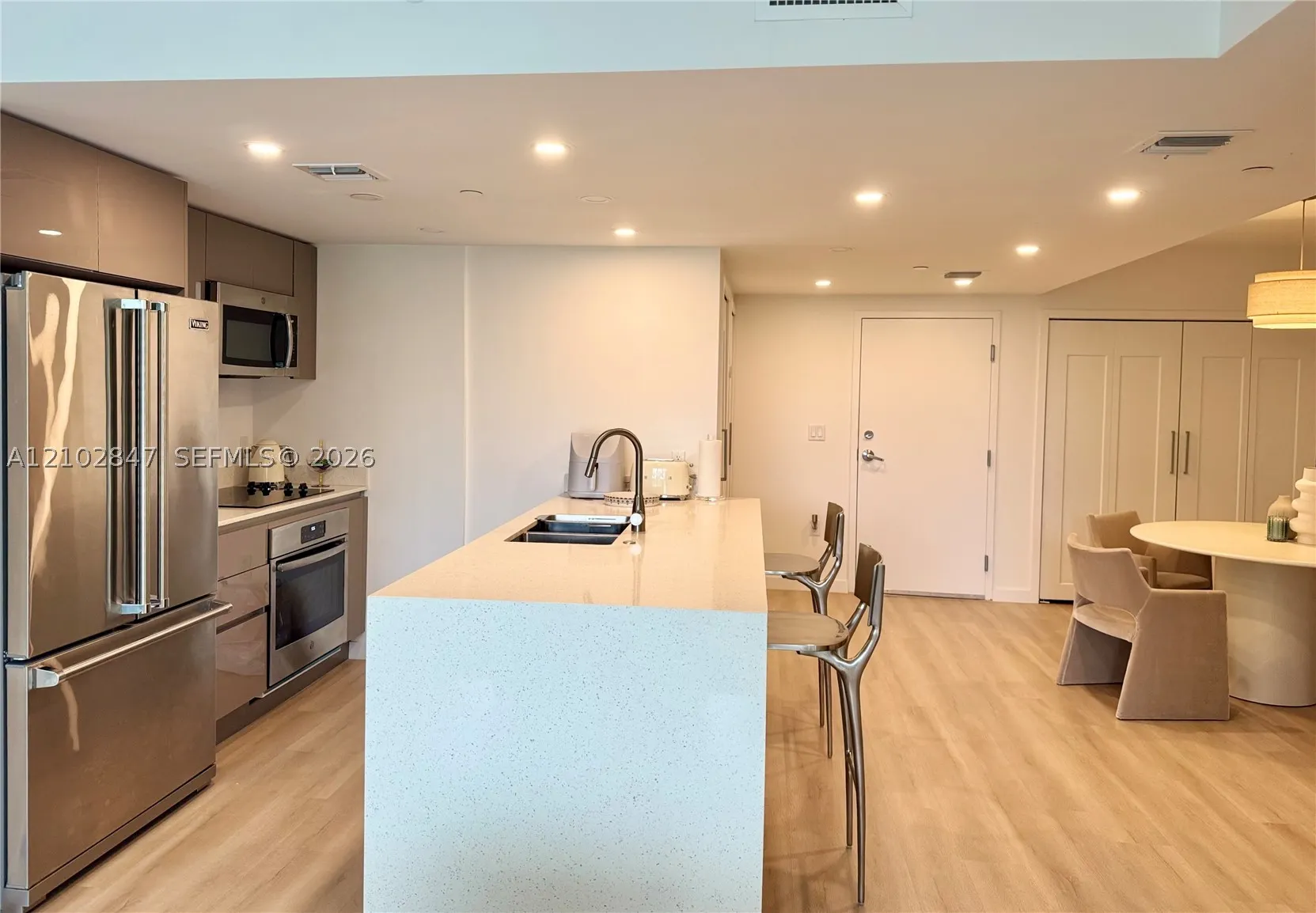 13800 Highland Dr #307