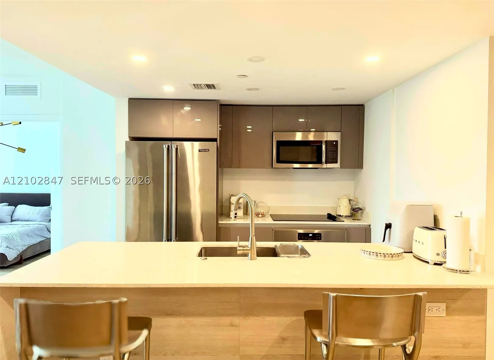 13800 Highland Dr #307