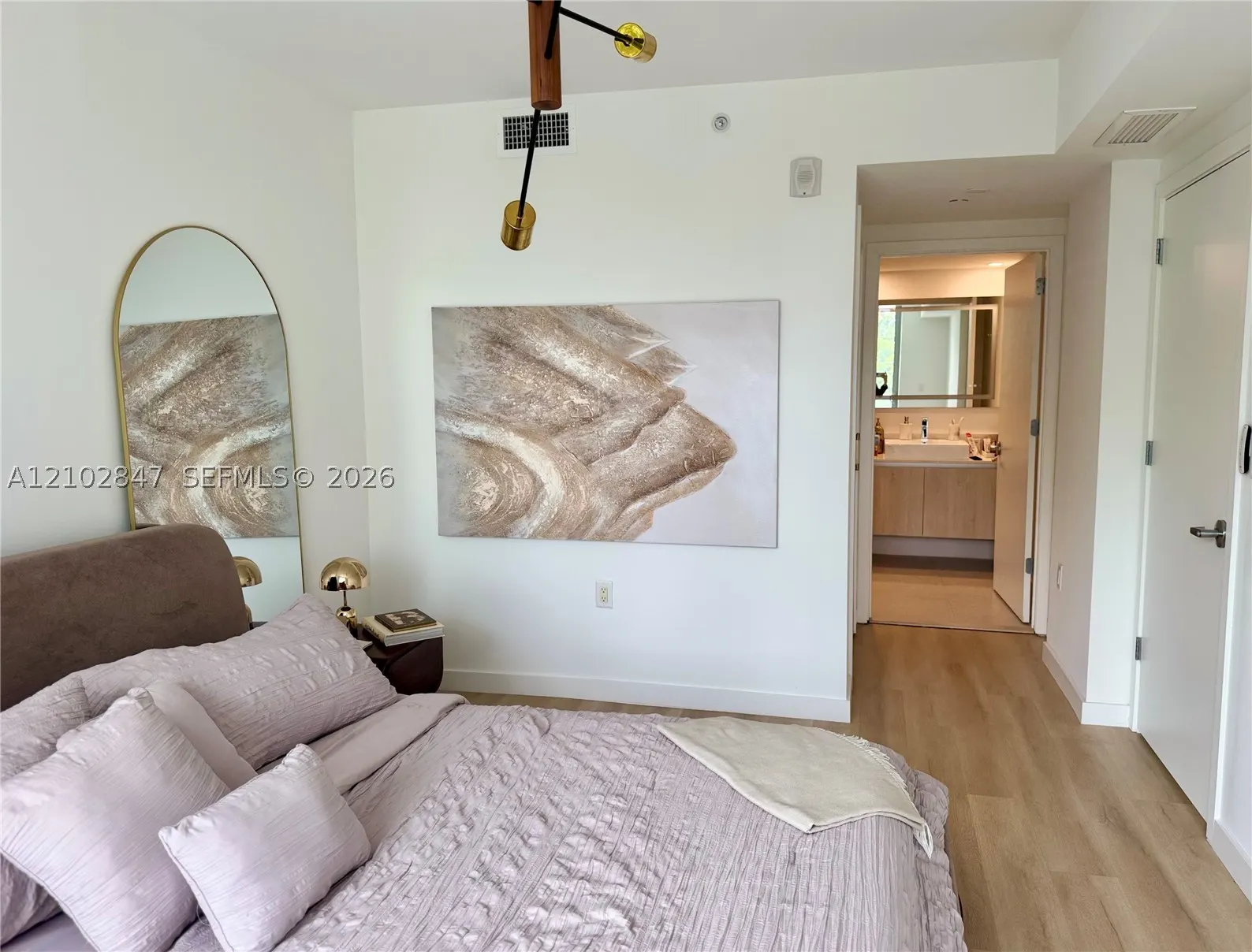 13800 Highland Dr #307
