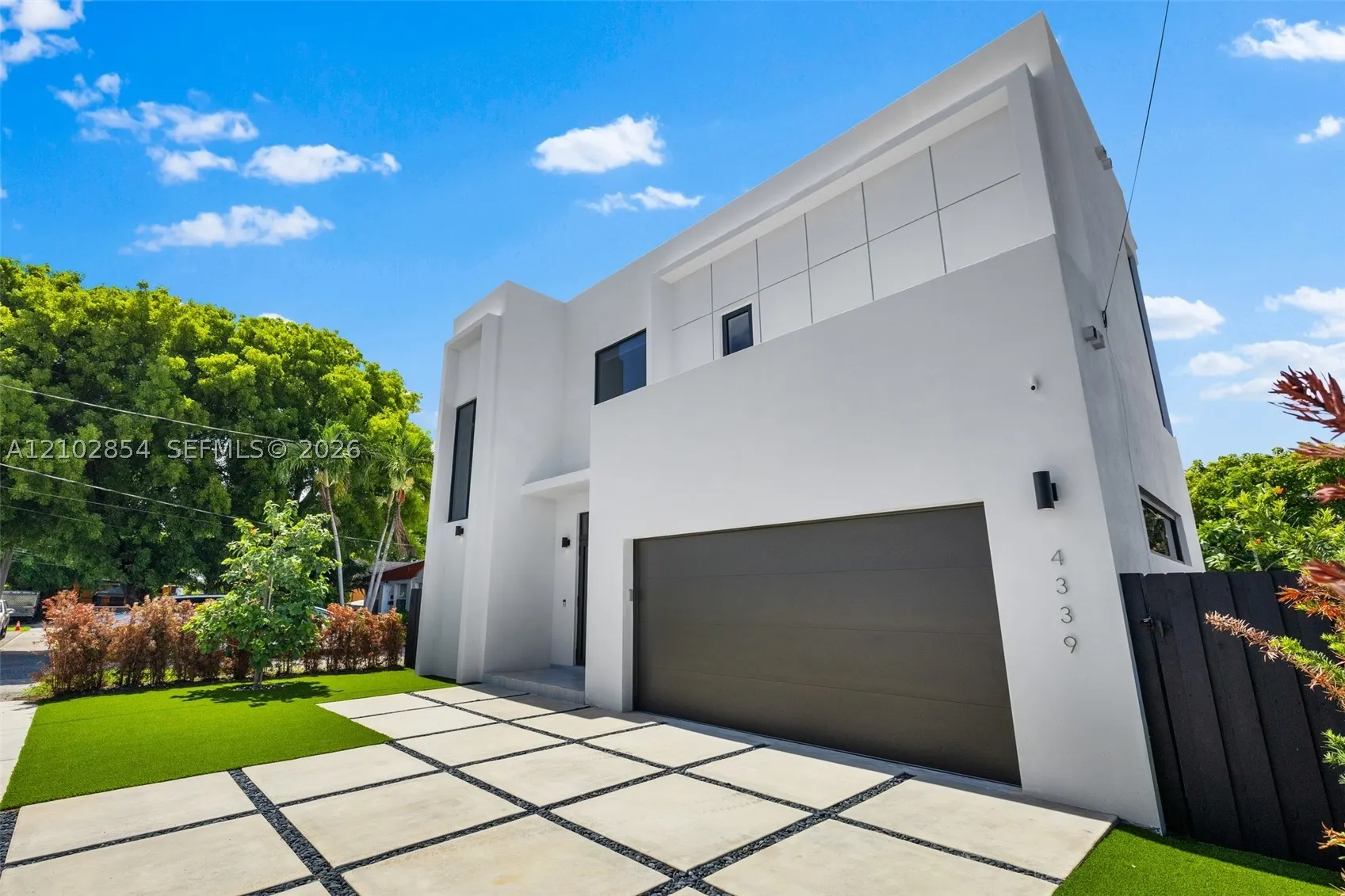 4339 SW 9th Ter