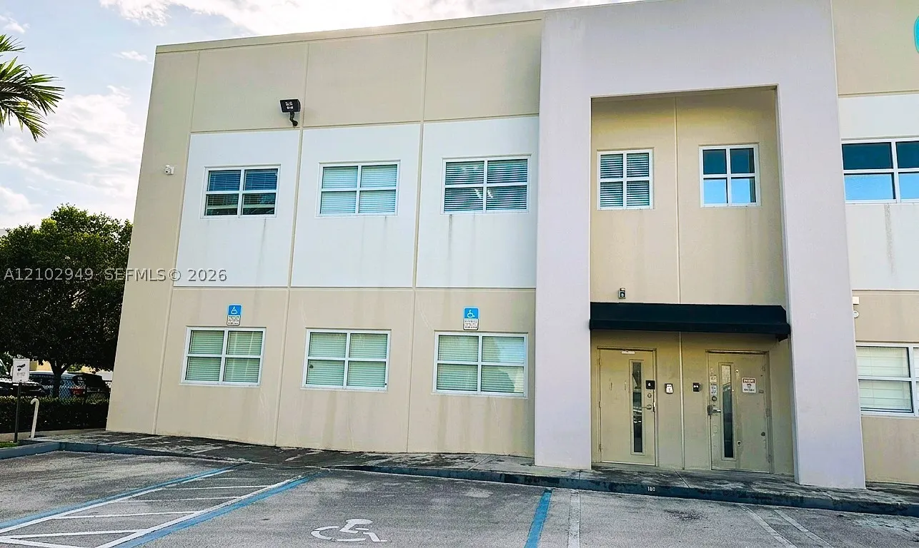 10900 NW 21st St #100