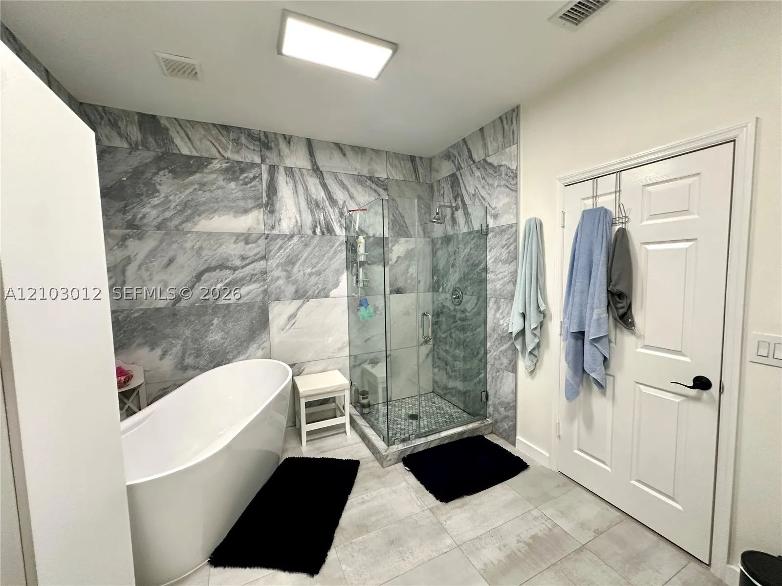 5790 Coach House Cir #E
