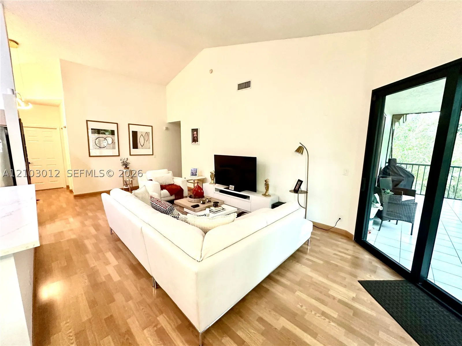 5790 Coach House Cir #E