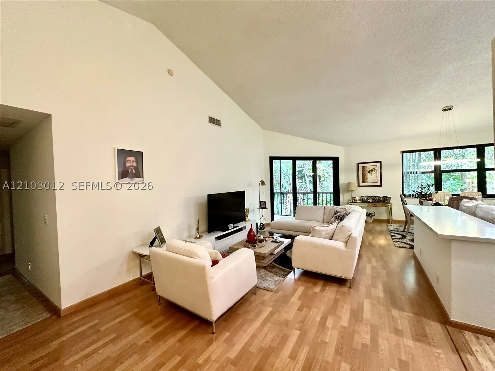 5790 Coach House Cir #E
