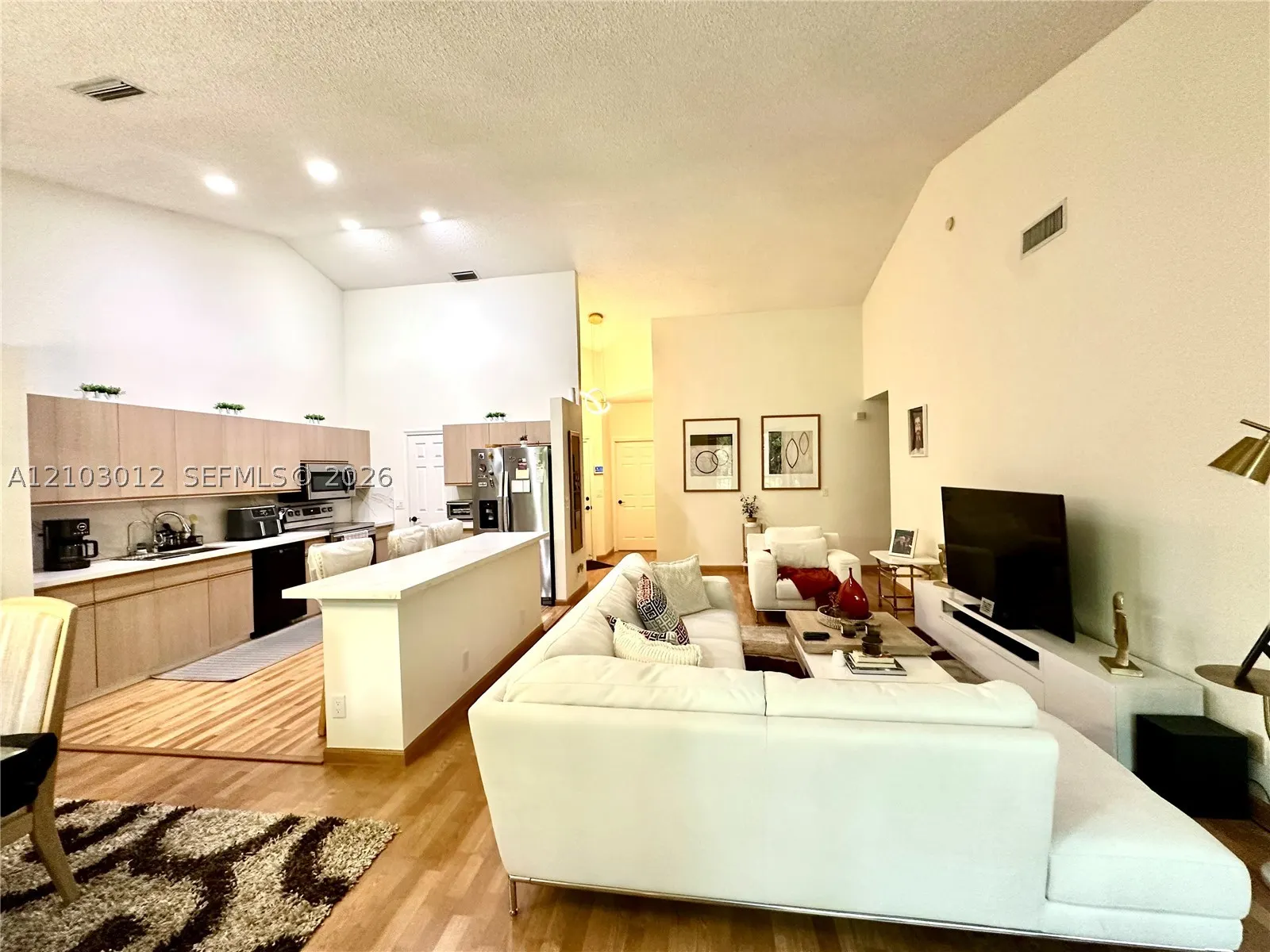 5790 Coach House Cir #E