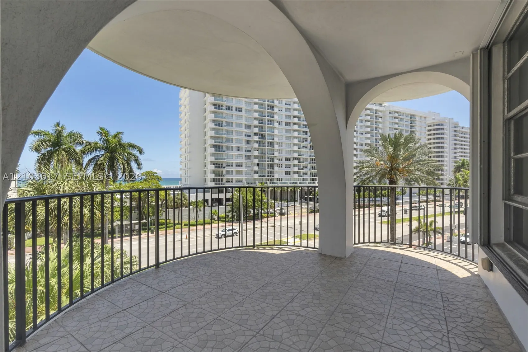 5660 Collins Ave #4B