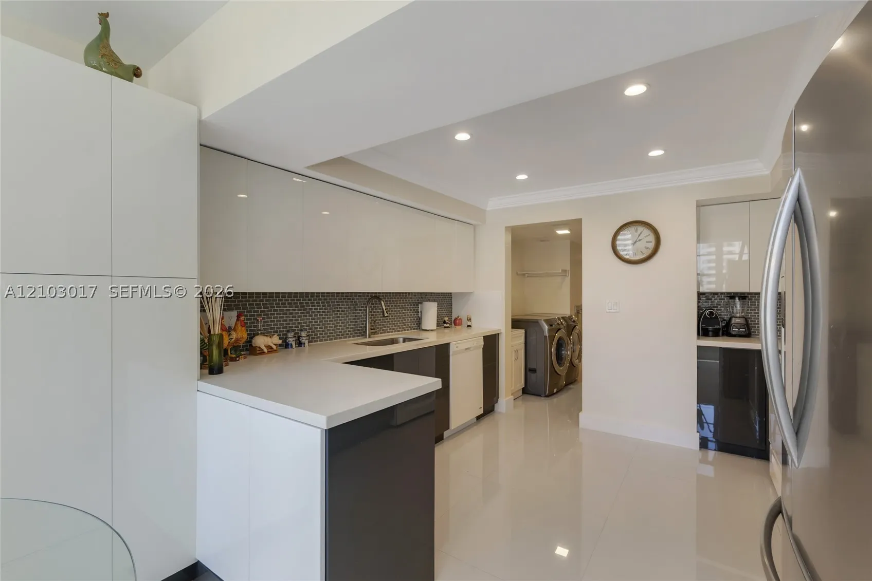 5660 Collins Ave #4B