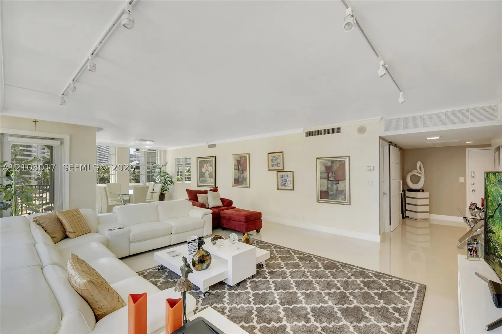 5660 Collins Ave #4B