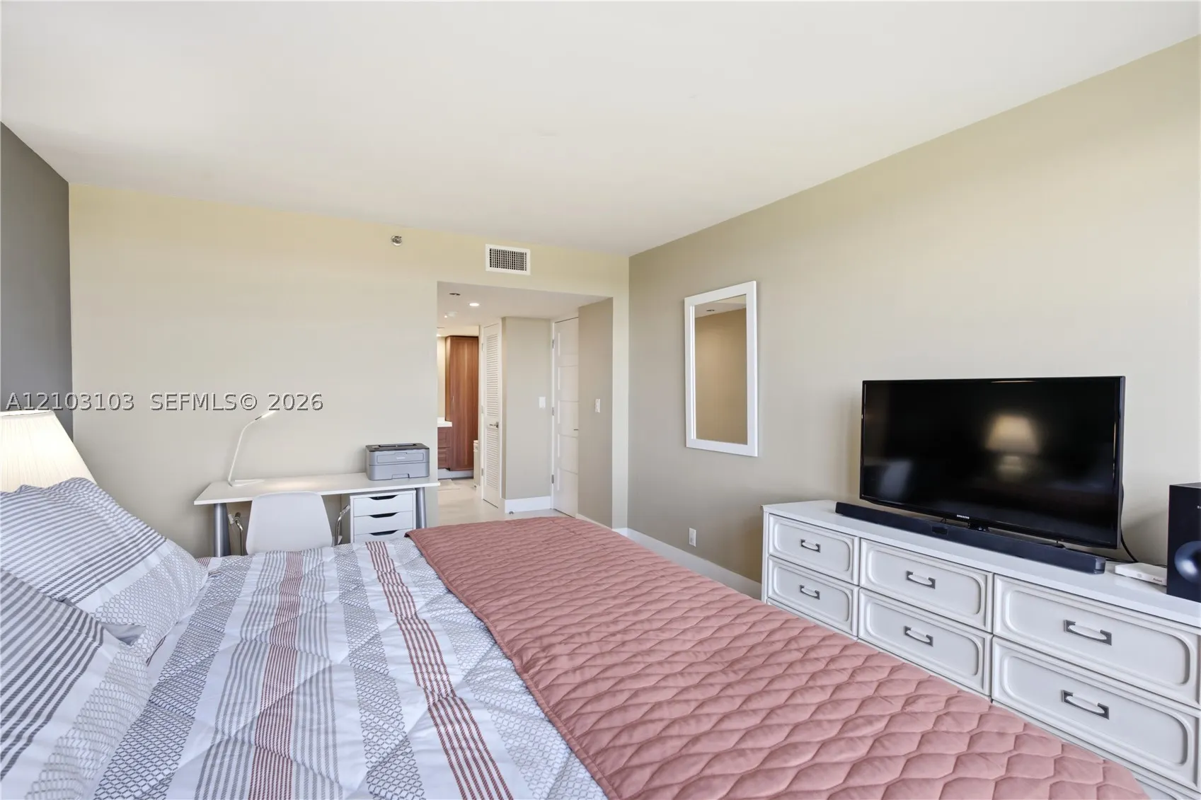 3507 Oaks Way #802