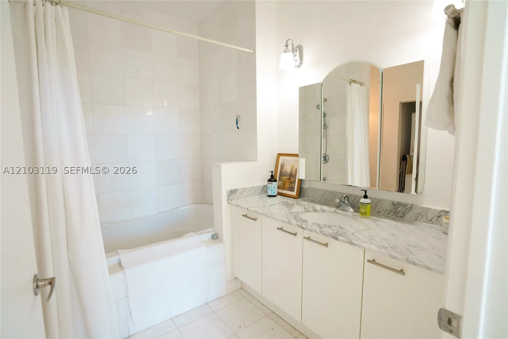 2001 Meridian Ave #516
