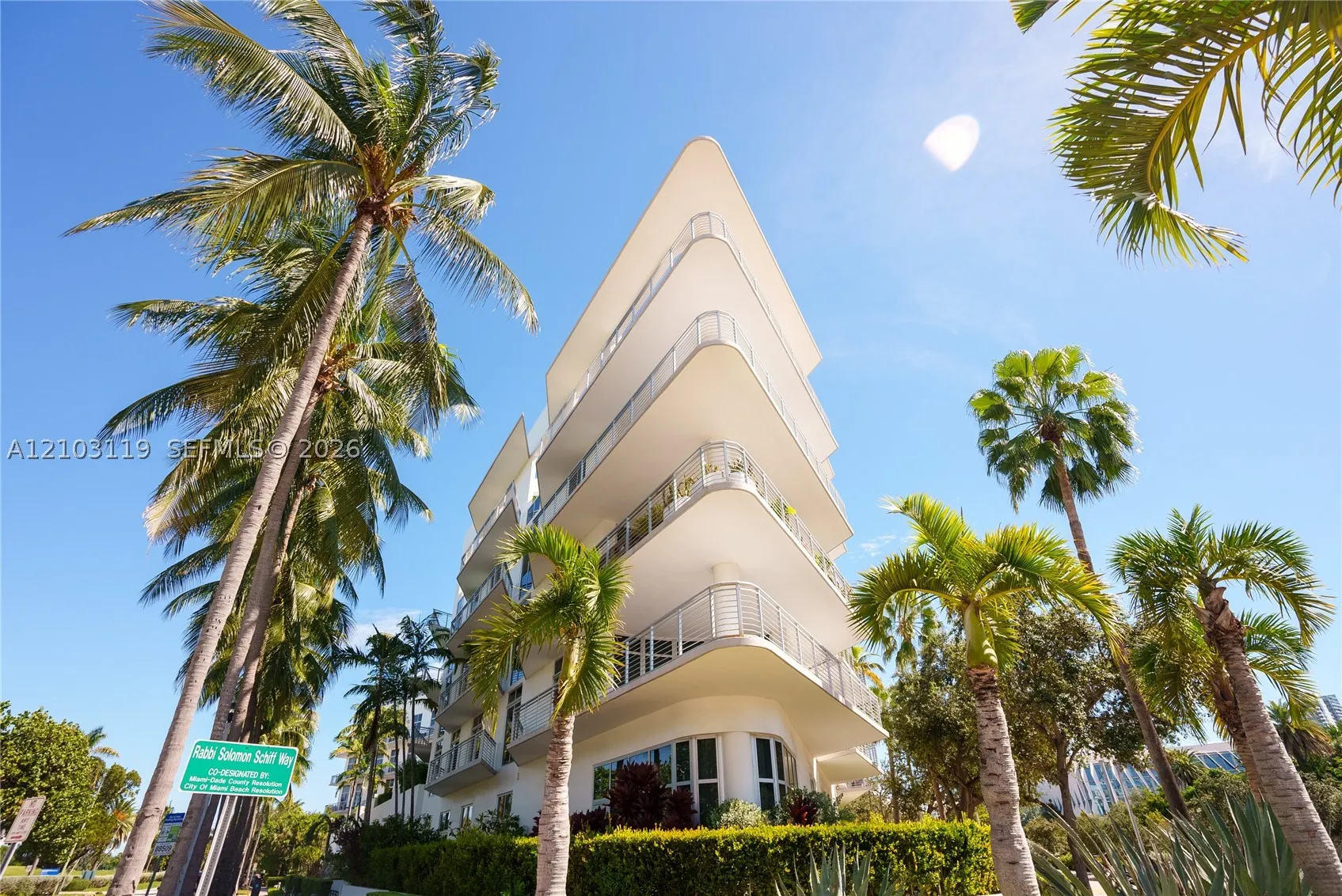 2001 Meridian Ave #516