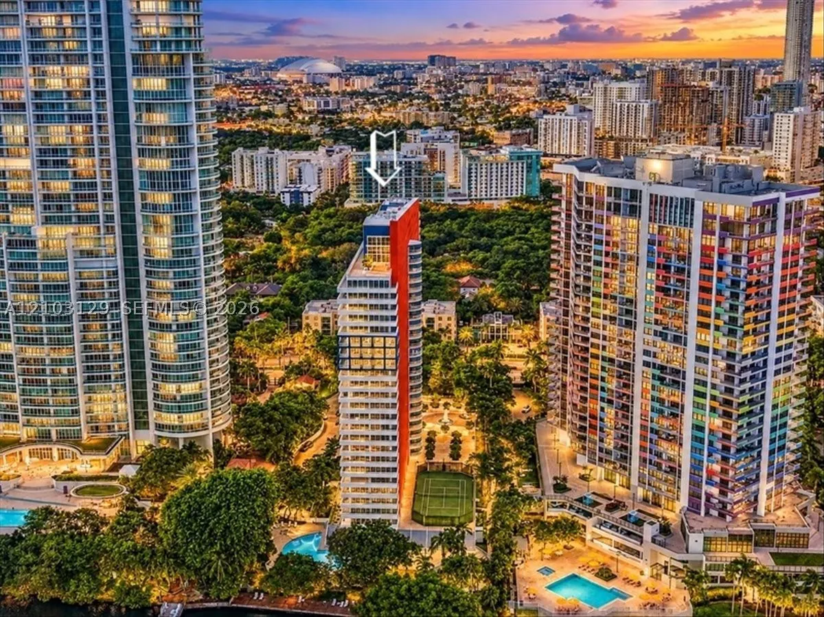 1627 Brickell Ave #2005