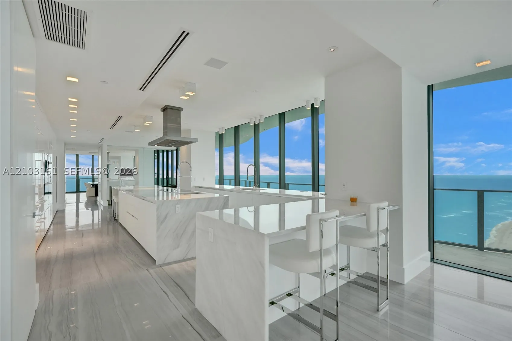 19575 Collins Ave #33