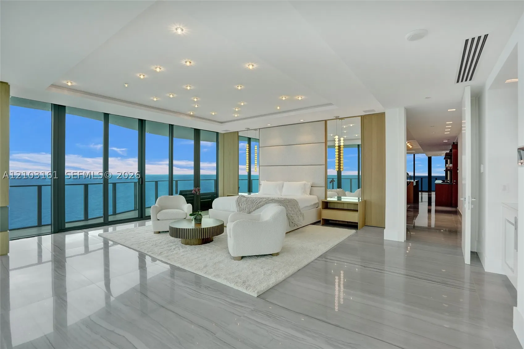 19575 Collins Ave #33
