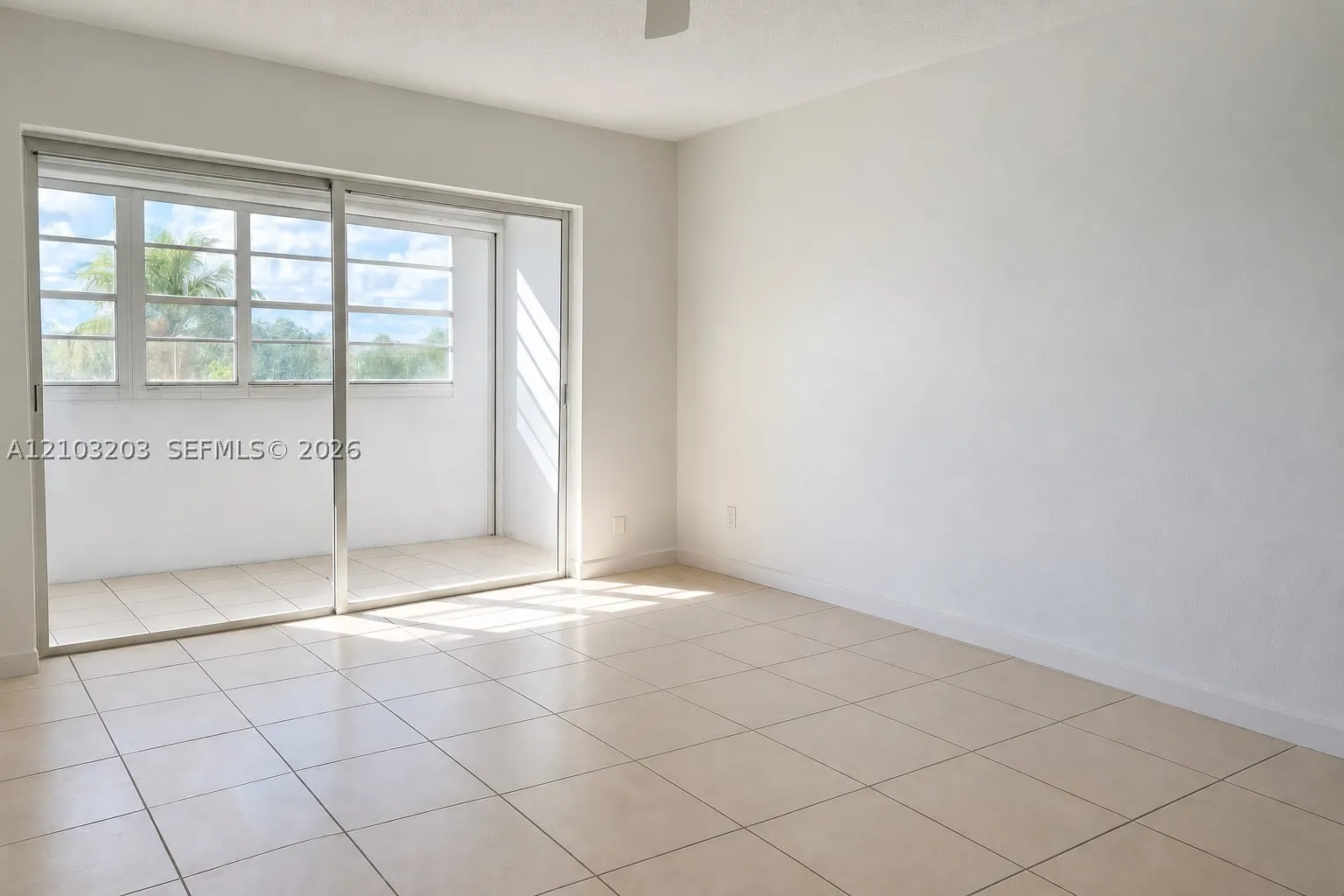 215 SE 3rd Ave #304B