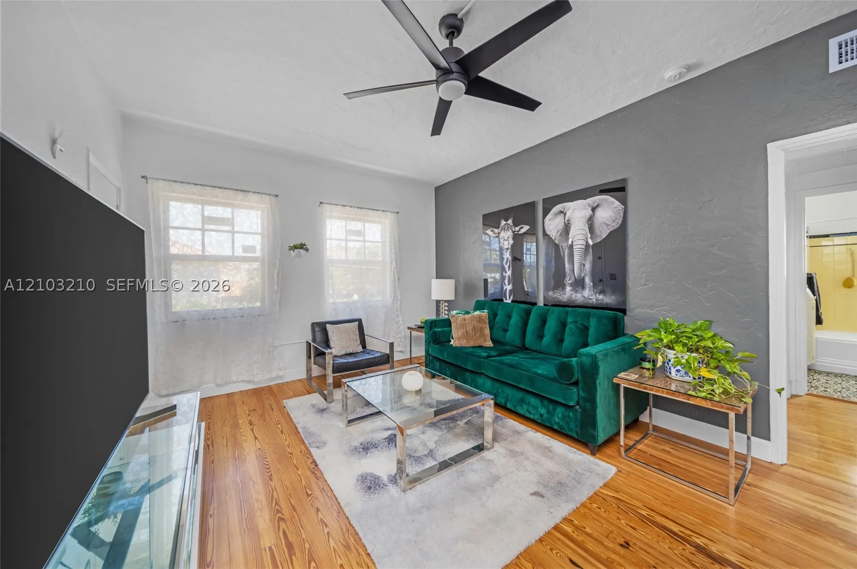 408 W 25th St #8