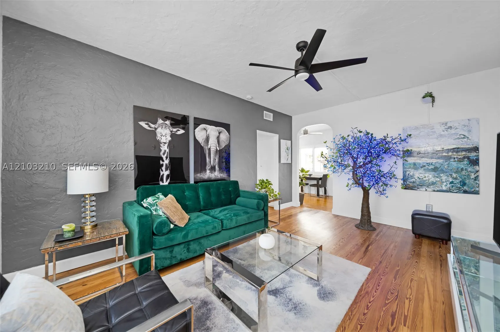 408 W 25th St #8