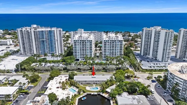 2815 NE 33rd Ave #205