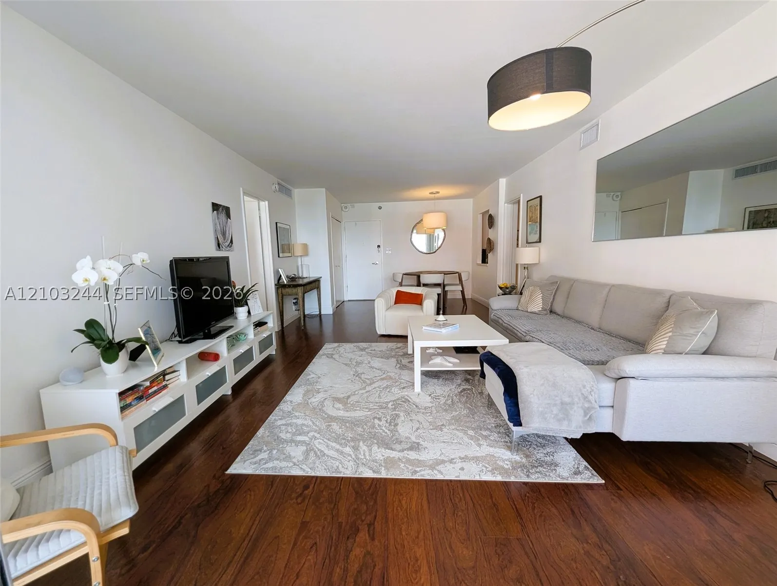 5161 Collins Ave #711