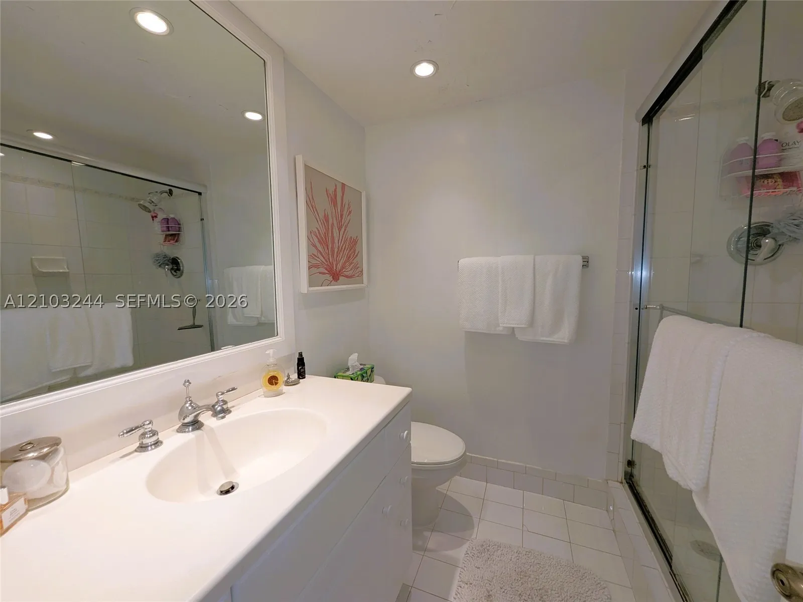 5161 Collins Ave #711