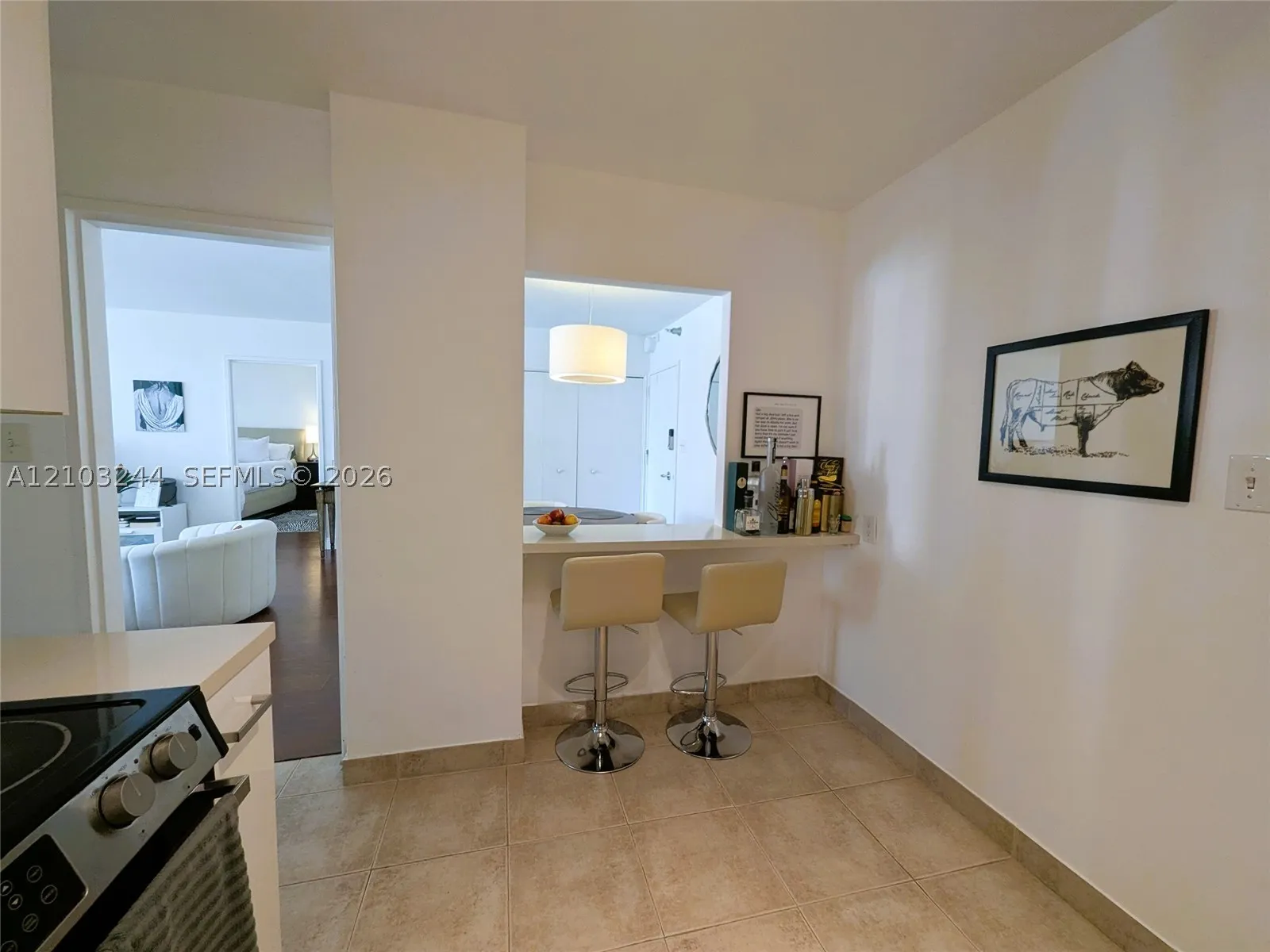 5161 Collins Ave #711
