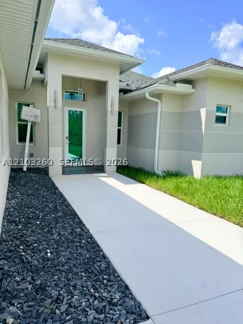 744 LONG DISTANCE LN