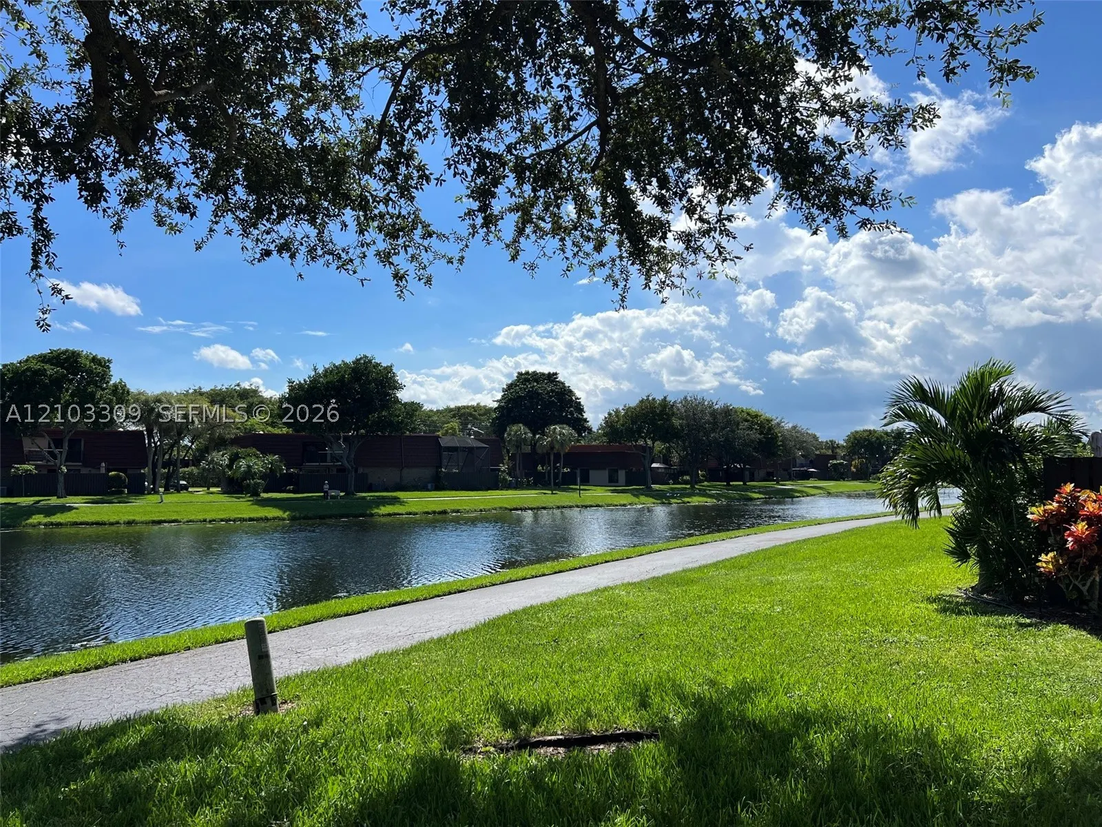 8081 Boca Rio Dr
