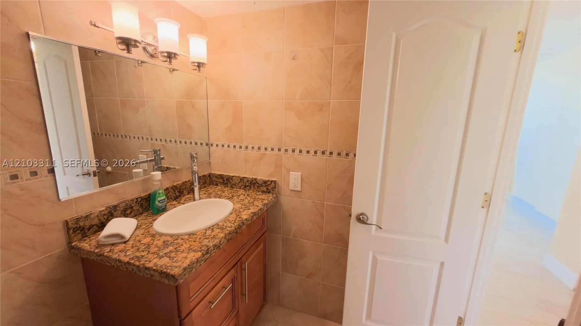 1849 S Ocean Dr #711
