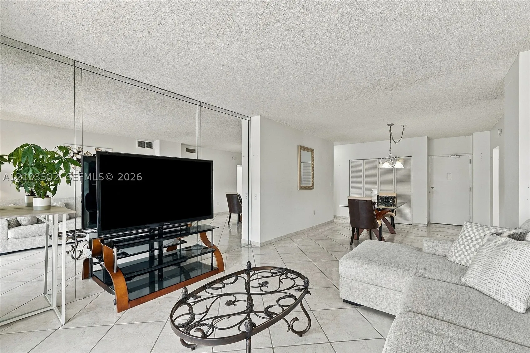 1980 S Ocean Dr #19A