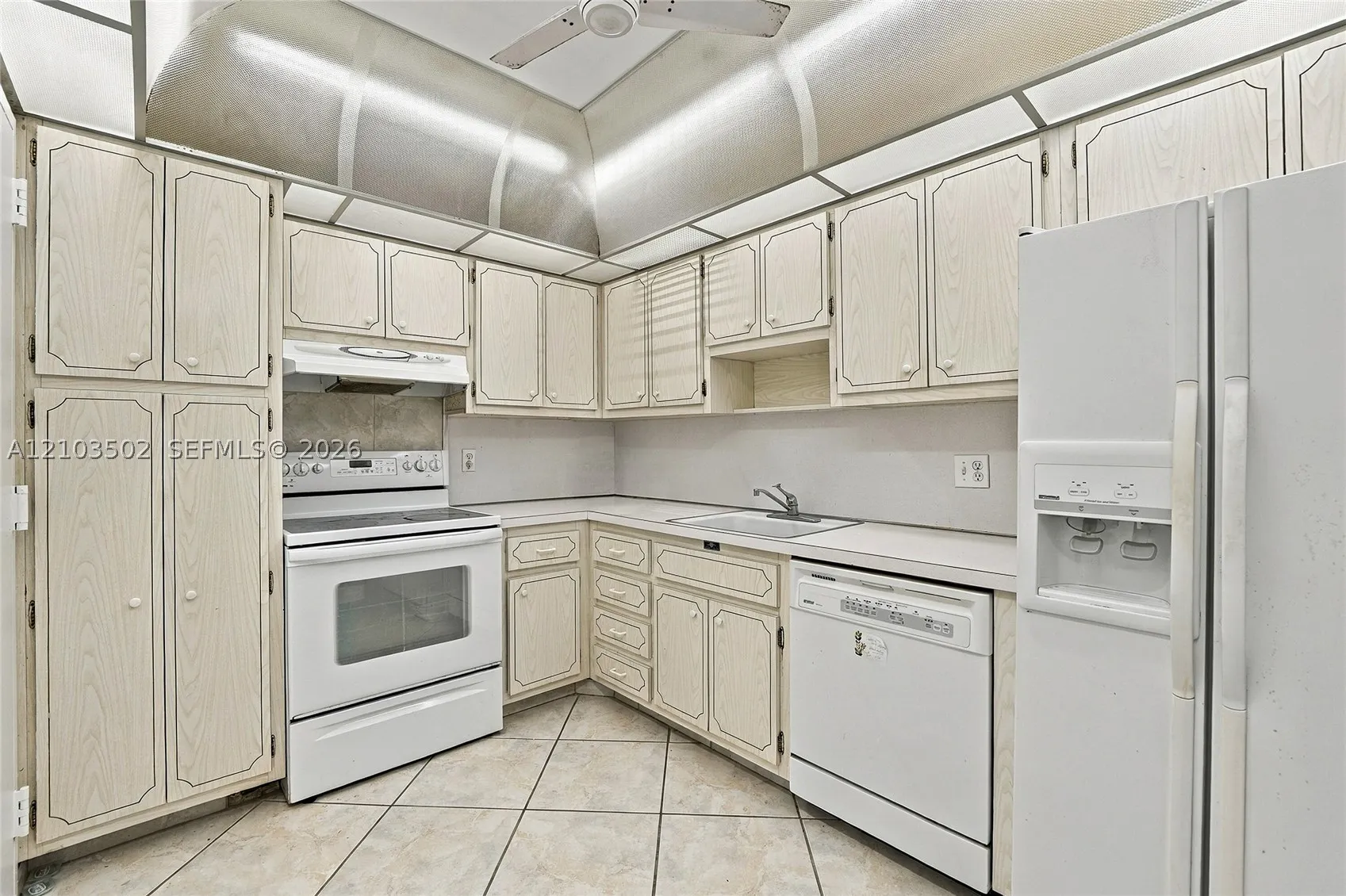 1980 S Ocean Dr #19A