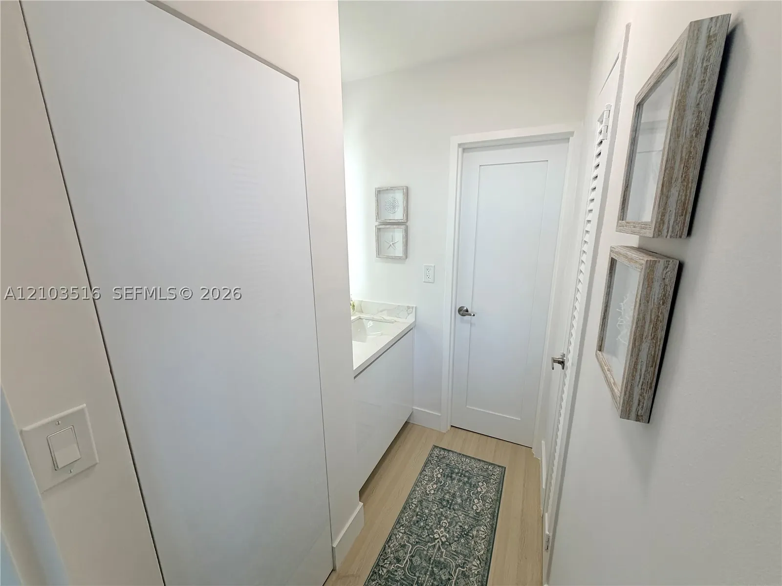 2899 Collins Ave #931