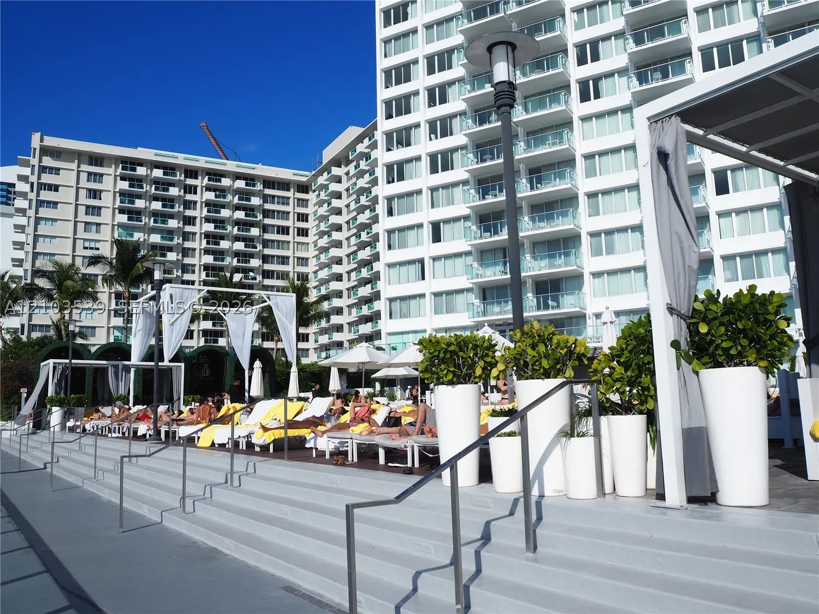 1100 West Ave #1512