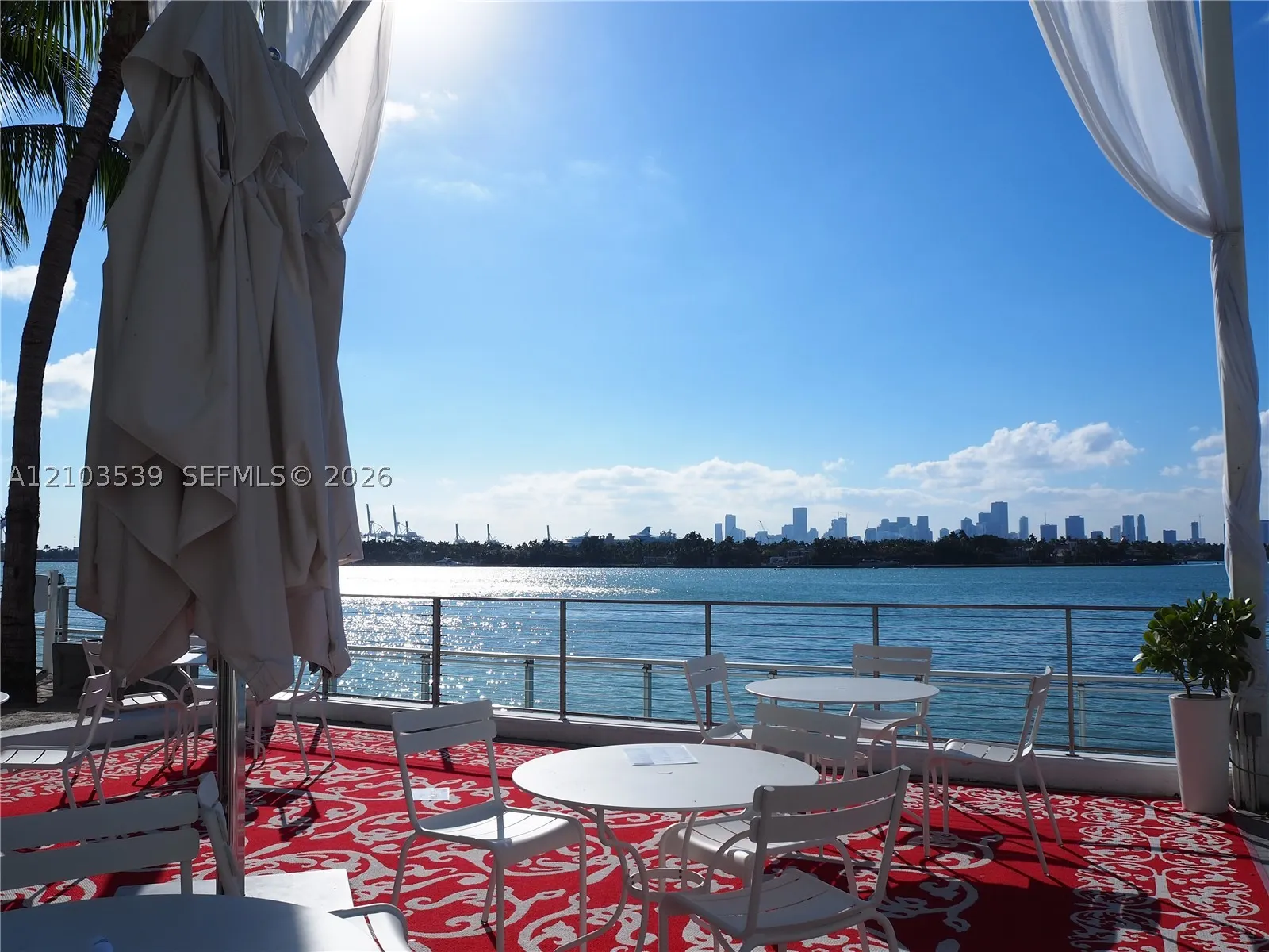 1100 West Ave #1512