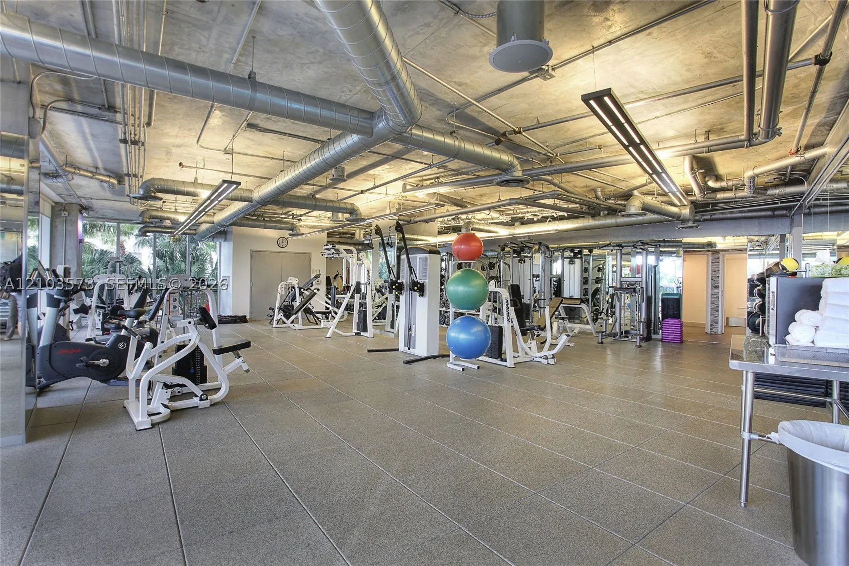400 Alton Rd #811