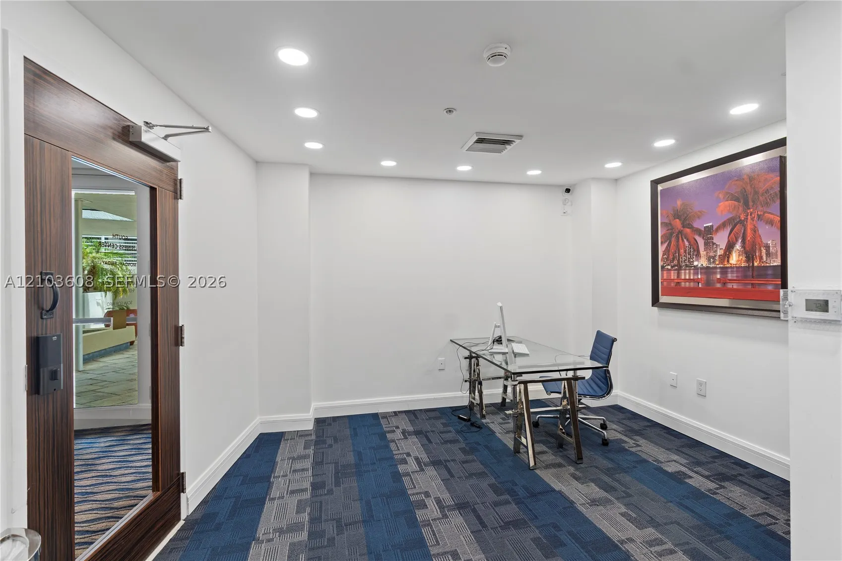 244 Biscayne Blvd #4308