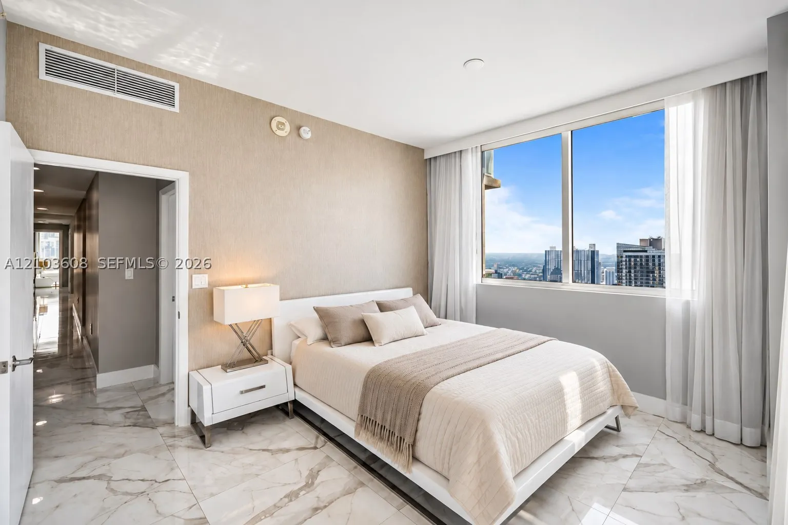244 Biscayne Blvd #4308