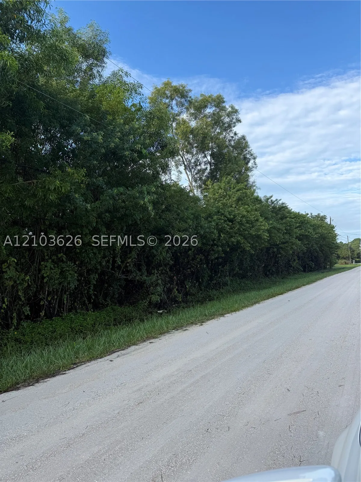 V-197 N 86th RD NORTH
