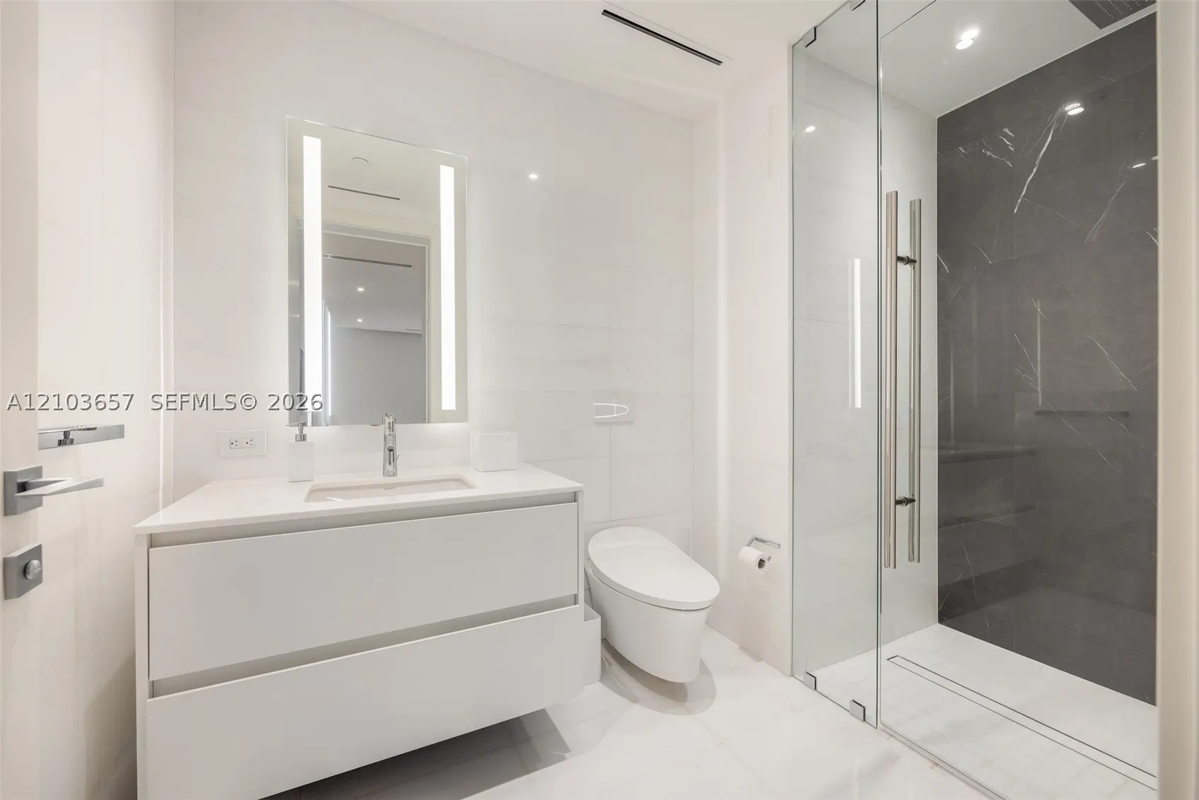 300 Biscayne Boulevard Way #5205W