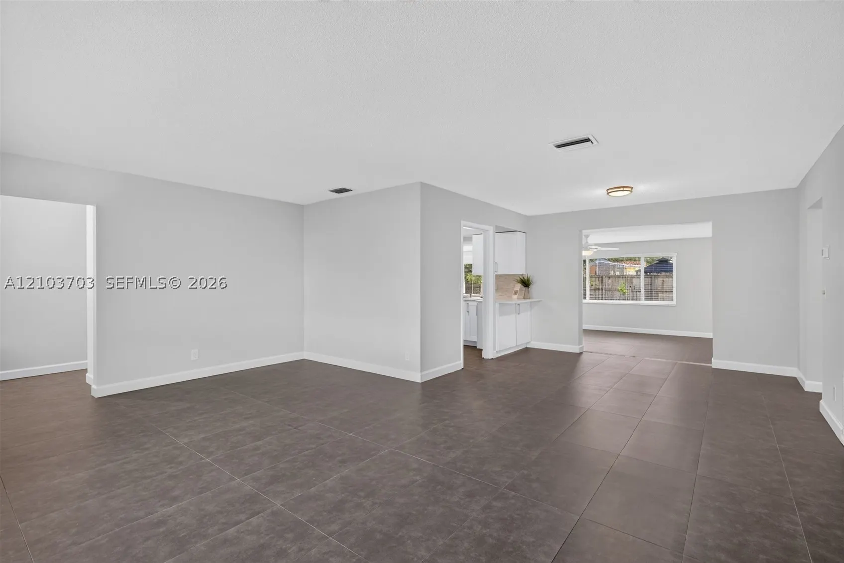 4110 Roosevelt St