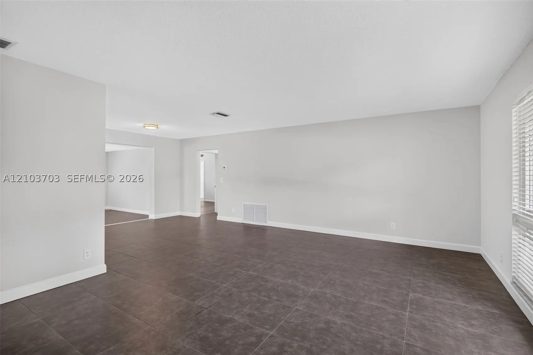 4110 Roosevelt St