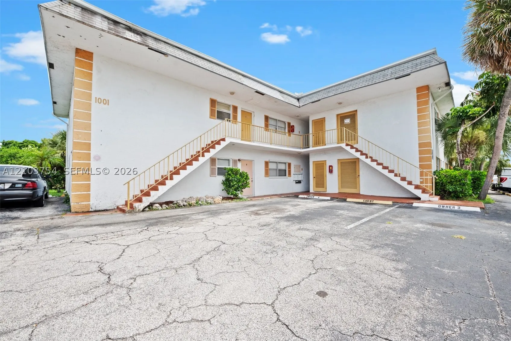 1001 NW 45th St #2