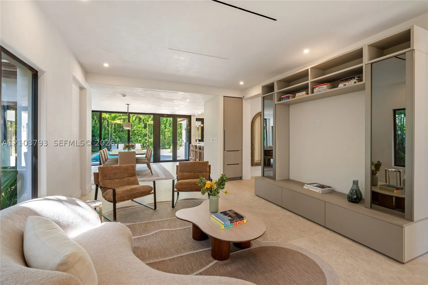 3426 Prairie Ave